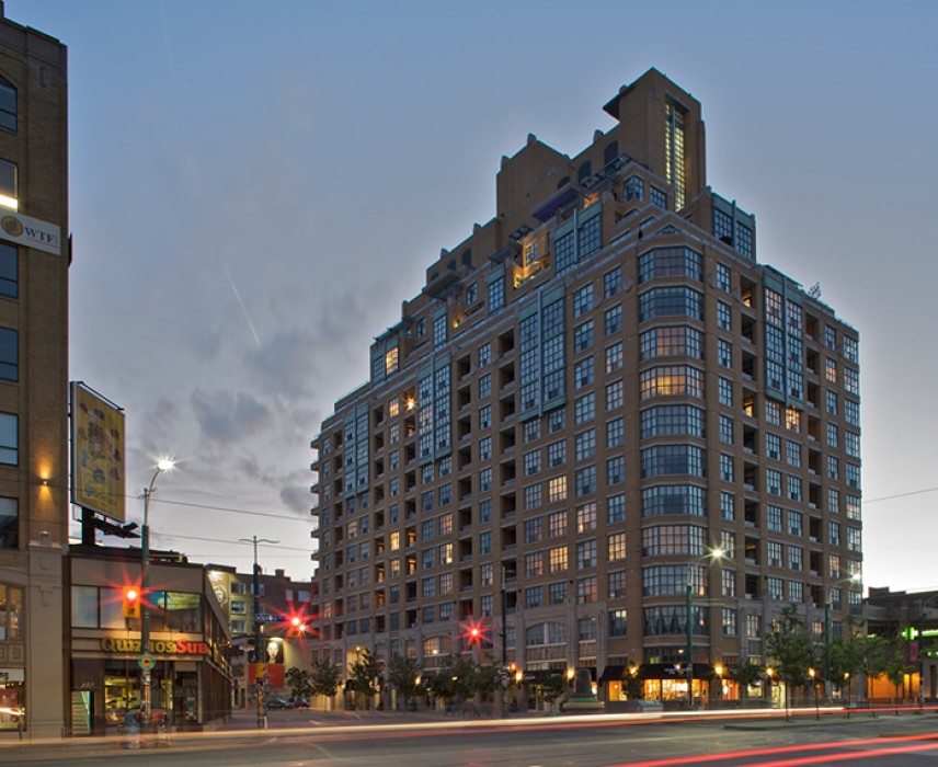 Corner of Spadina Ave and Richmond Street West - Southeast elevation